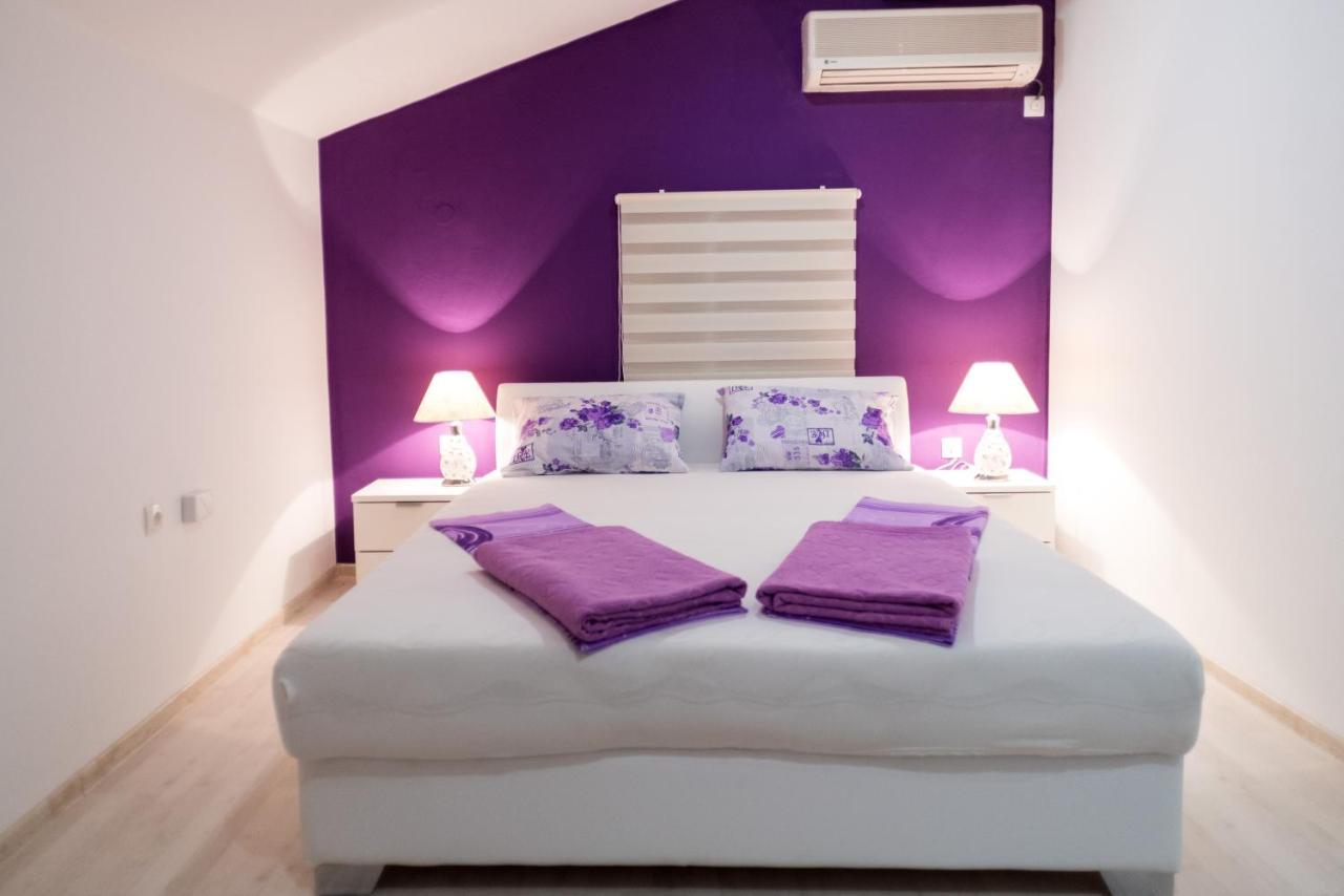 מוסטר Purple Rooms מראה חיצוני תמונה