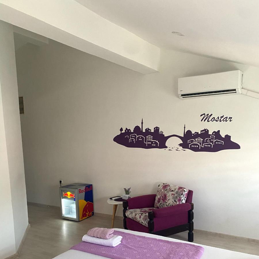 מוסטר Purple Rooms מראה חיצוני תמונה