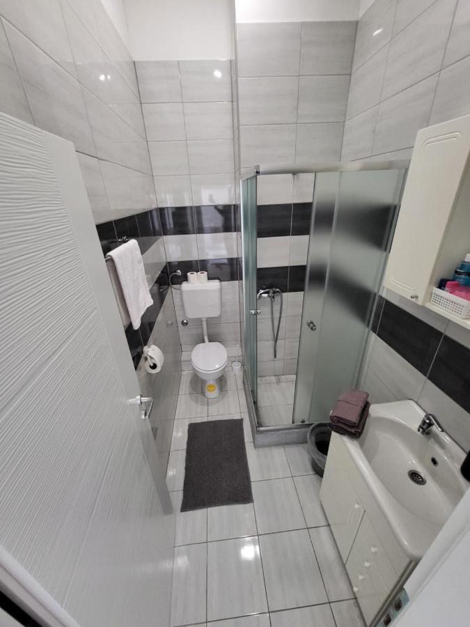 מוסטר Purple Rooms מראה חיצוני תמונה