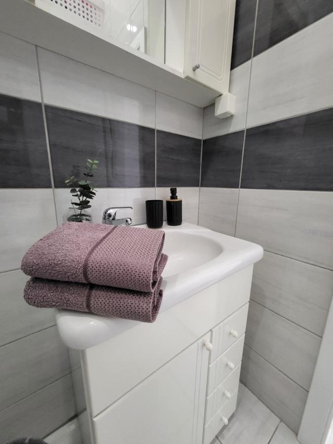 מוסטר Purple Rooms מראה חיצוני תמונה