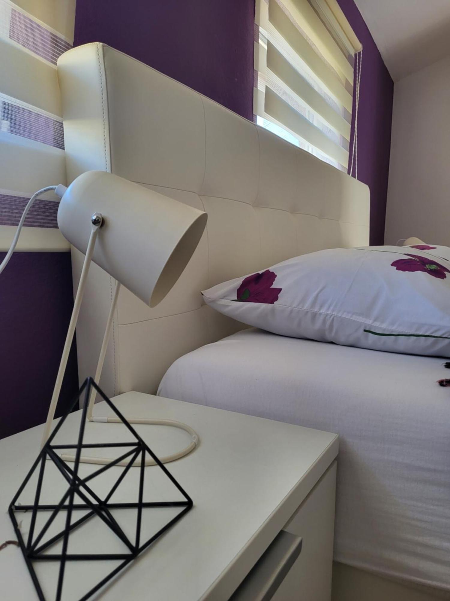 מוסטר Purple Rooms מראה חיצוני תמונה